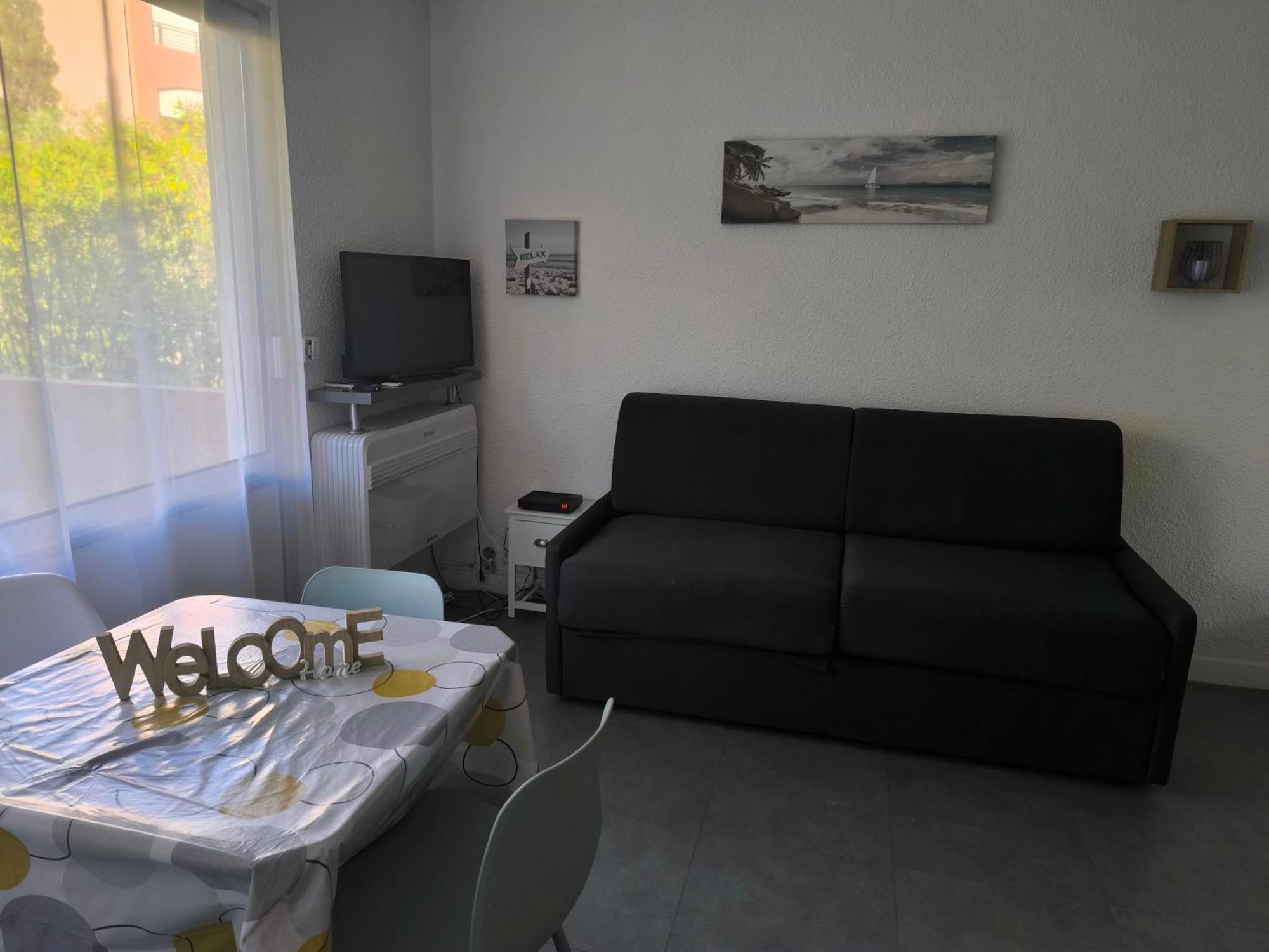 T1 Cabine 4 couchages climatisé centre port refait à neuf Agde Extérieur photo